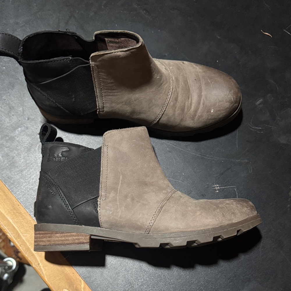 Sorel Brown and Black Suede Chelsea Heeled Boots